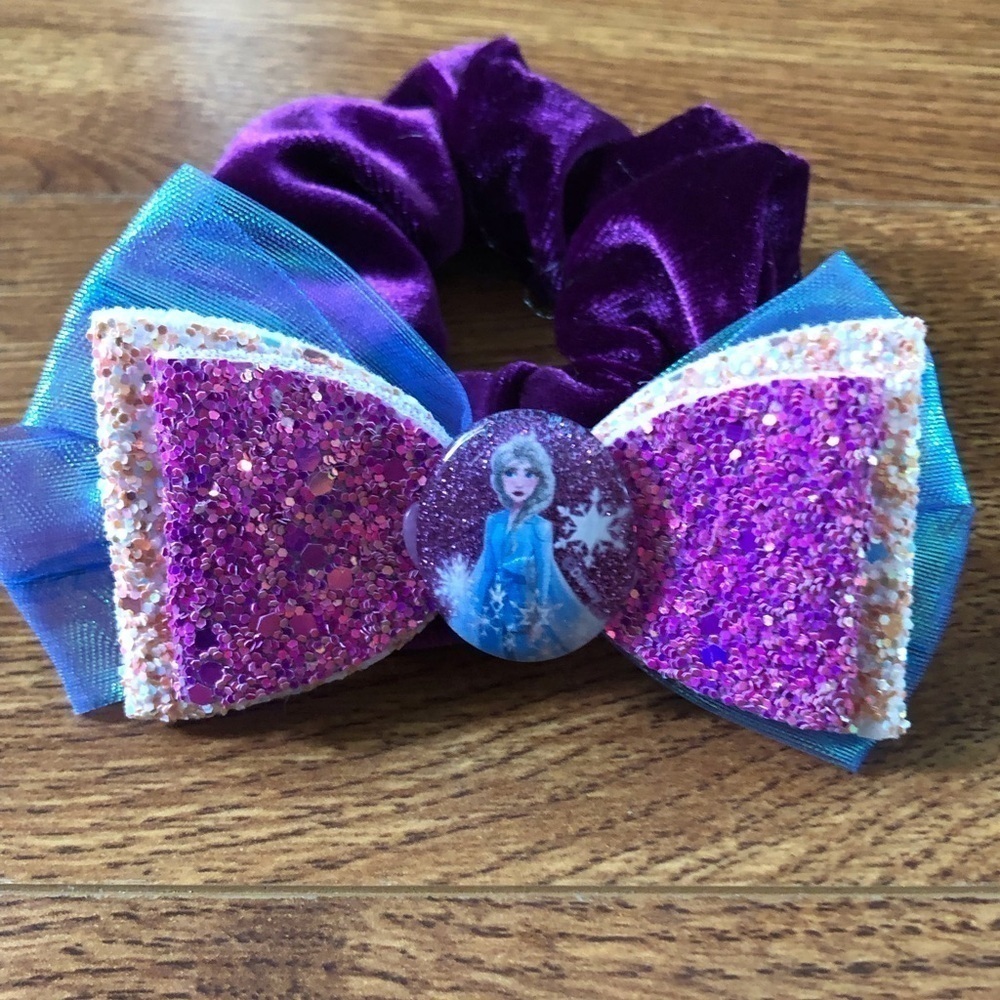 Funko x Disney frozen hair bow scrunchie